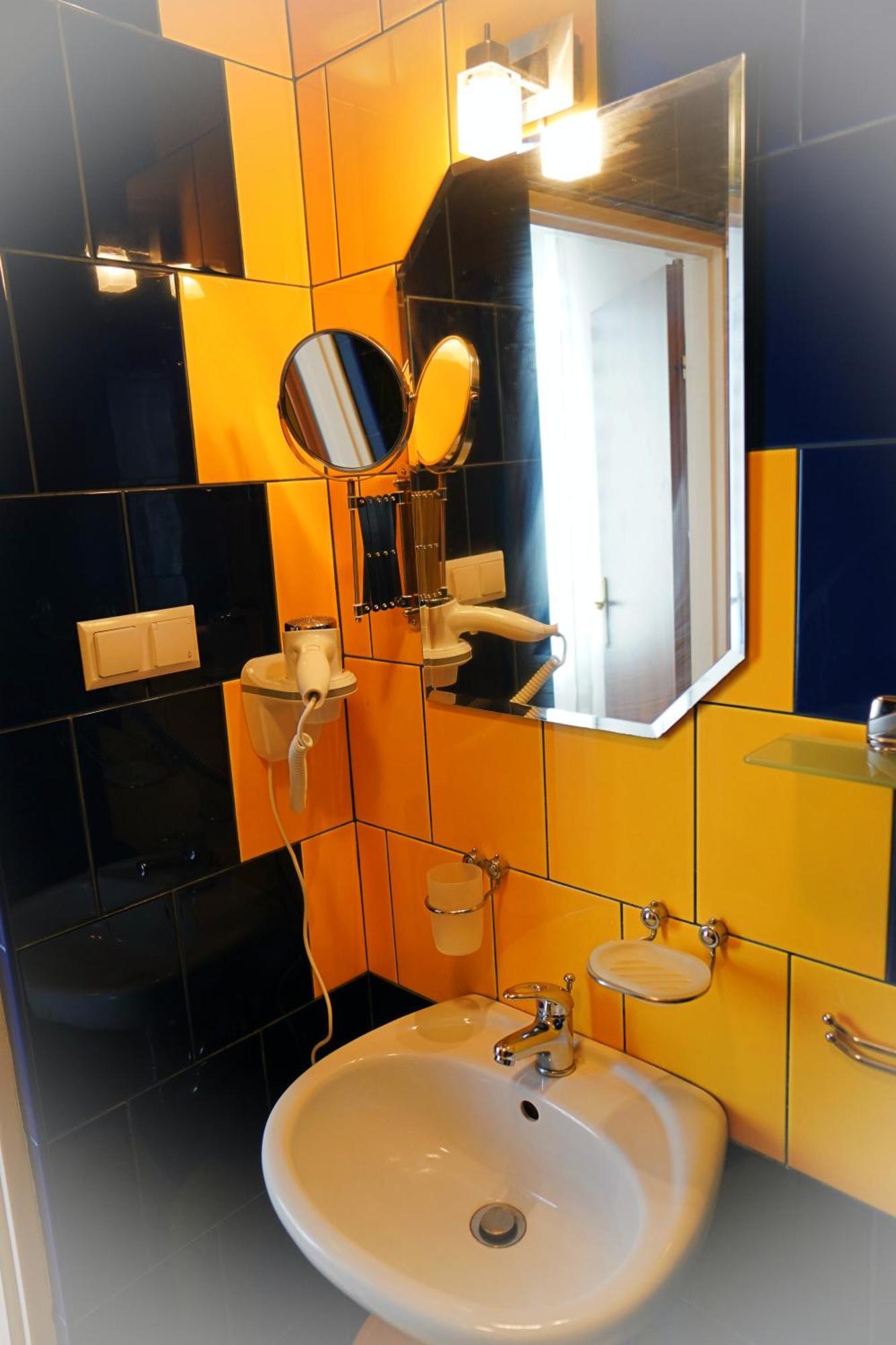Iwona Pokoje Apartamenty Karwia Zimmer foto